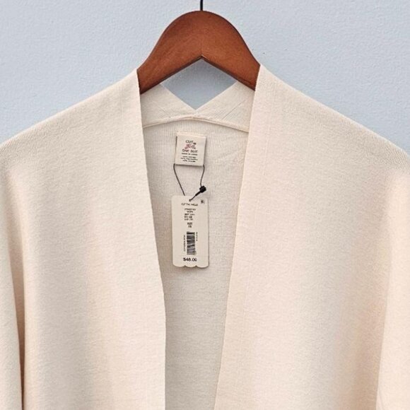 CUT THE FRILLS Women’s Knitted Shawl Cardigan – Soft, Lightweight, Free Size - Picture 5 of 7